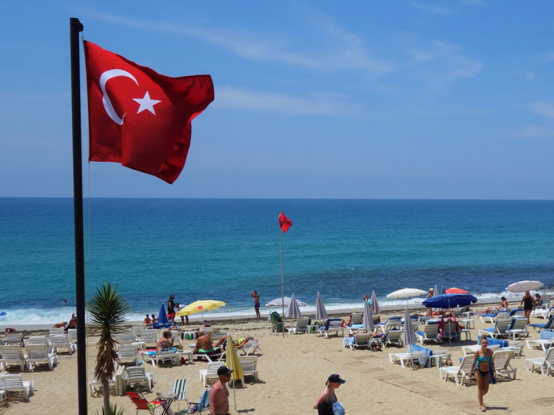 “Нежатся в роскошных 5-звездочных отелях”: бойцы “Азова”* в Турции получают $728 в сутки