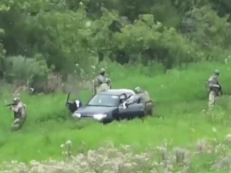 Расстрел боевиками ВСУ машины с мирными жителями при эвакуации из Угледара попал на видео