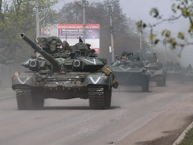 ВСУ: ВС РФ собрали 100 000 солдат и свыше 900 танков в районе Купянска